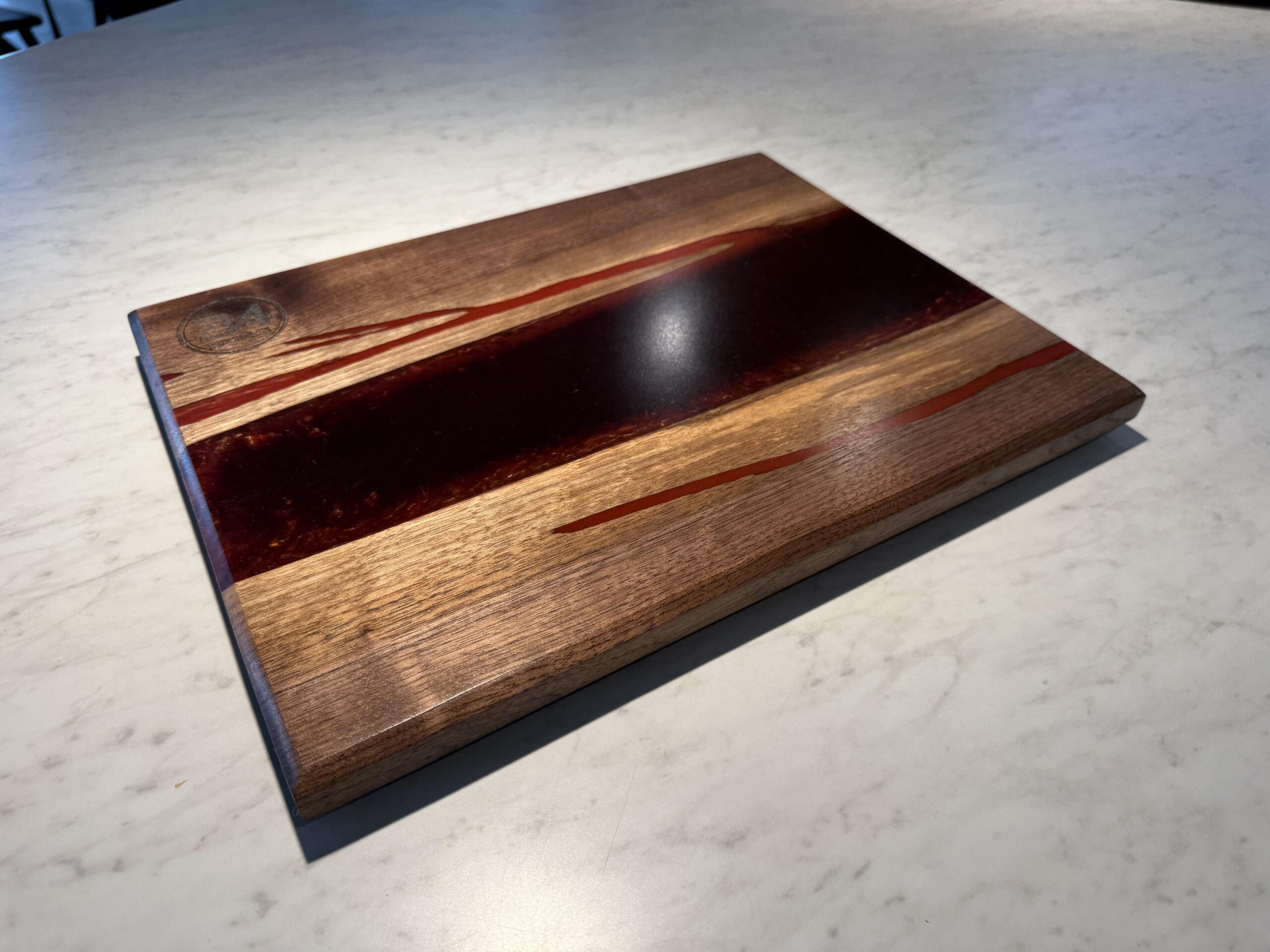 Planche de présentation Rouge vin B4R3, vue en angle